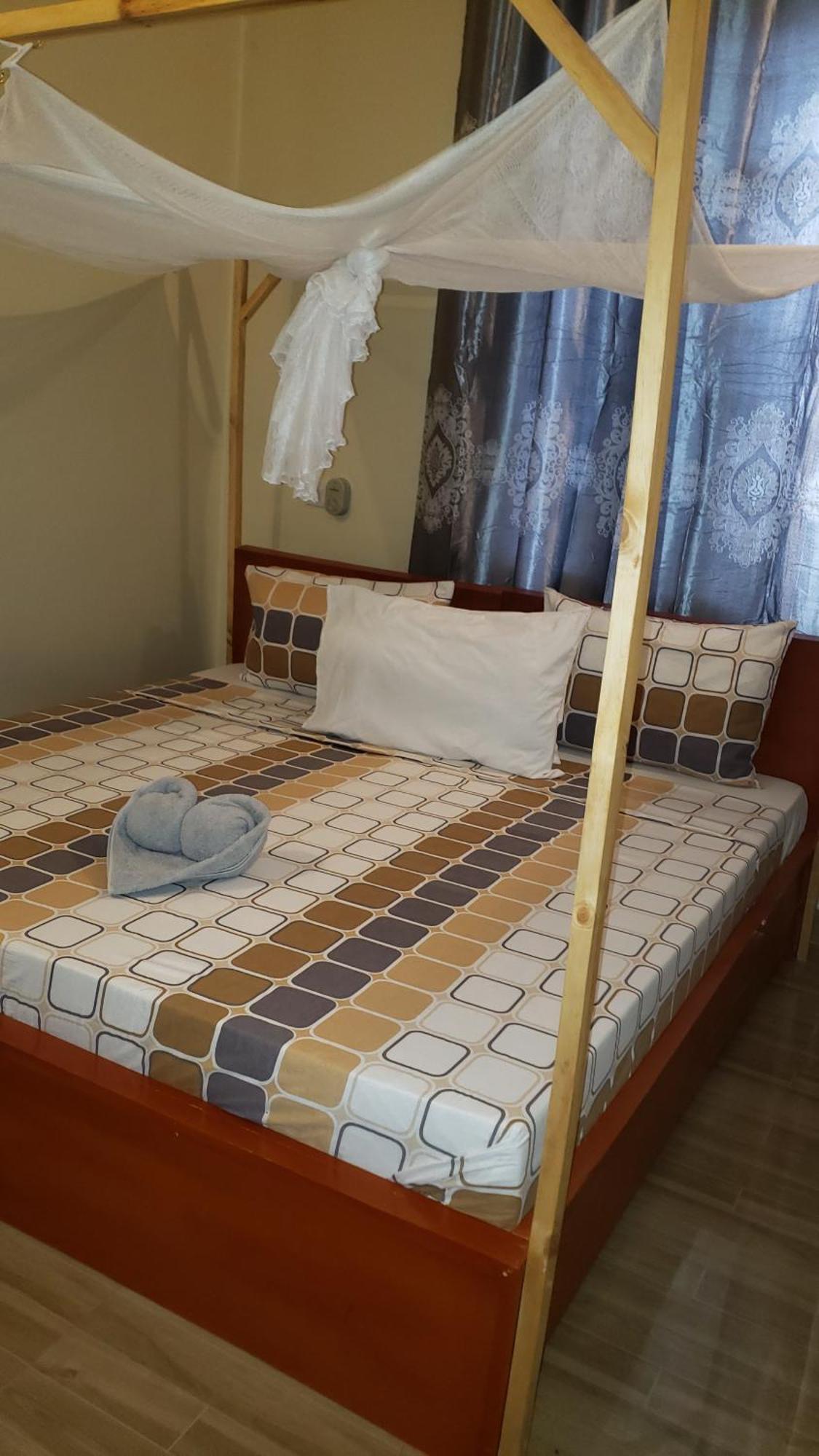 L&J Modern Backpackers Bnb Dar es Salaam Exterior photo